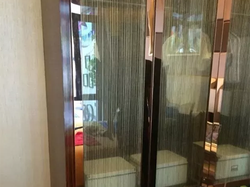 夾絲玻璃 